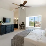 Upscale Phoenix Abode Walk To South Mountain Park