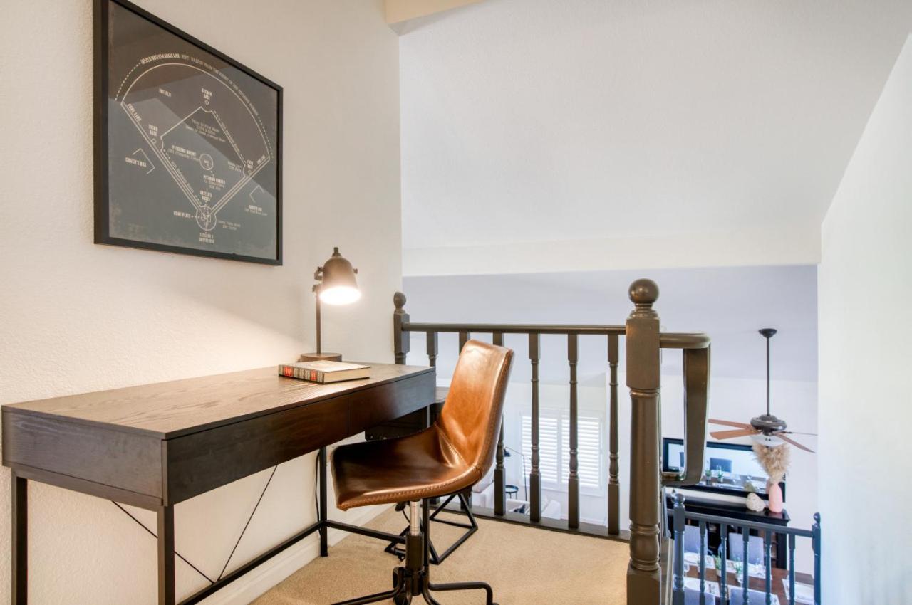 Upscale Abode Walk To South Mountain Park Phoenix